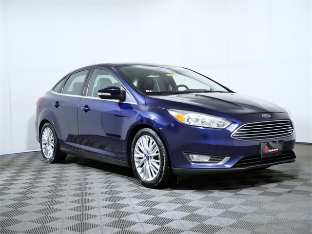 2017 Ford Focus Titanium's photo