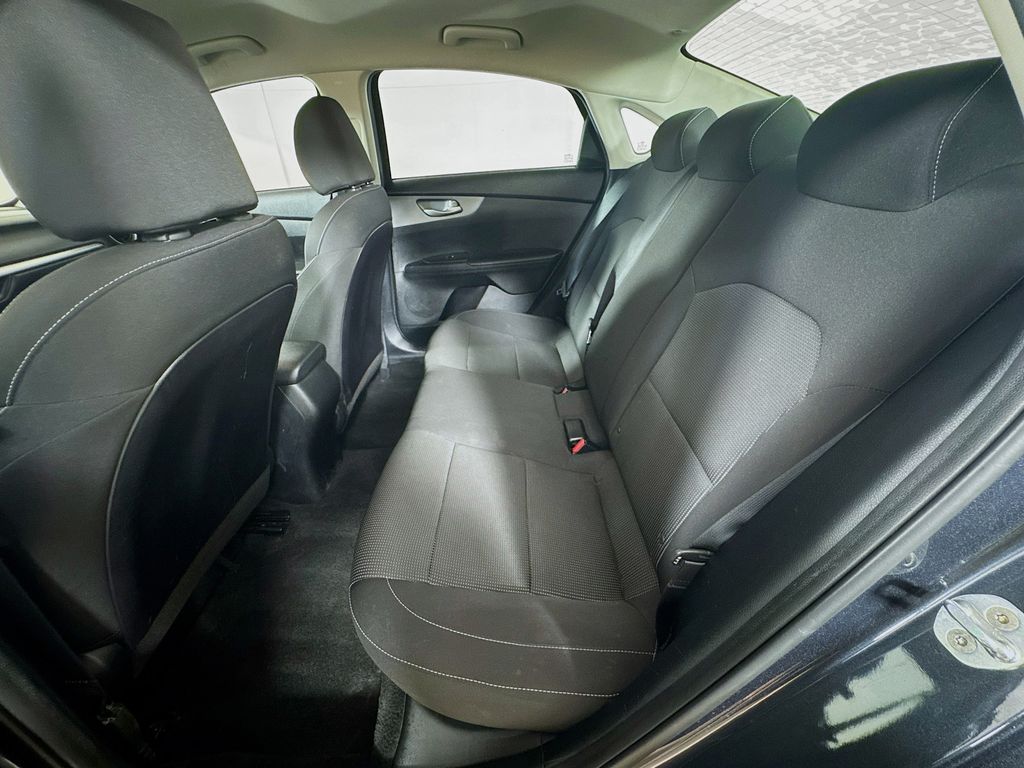 2019 Kia Forte LXS photo 25