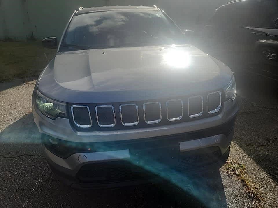 2022 Jeep Compass North Edition Latitude photo 2