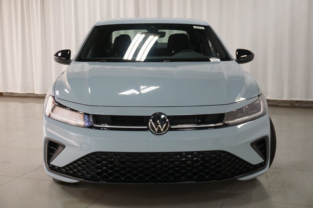 2025 Volkswagen Jetta 1.5T Sport photo 4