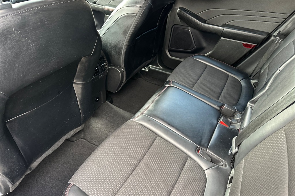 2024 Ford Escape ST-Line photo 12