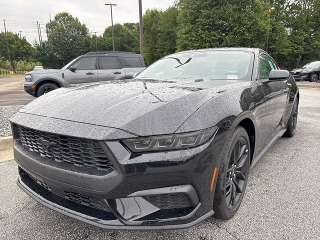 2025 Ford Mustang EcoBoost photo 4