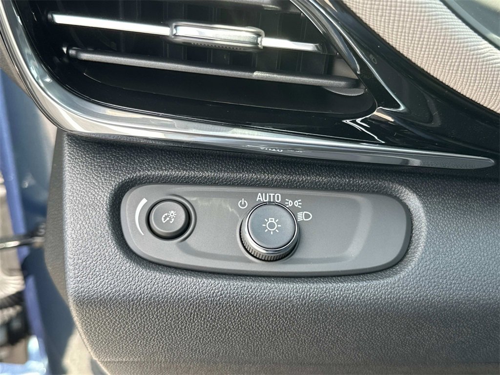 2025 Buick Envista Avenir photo 30