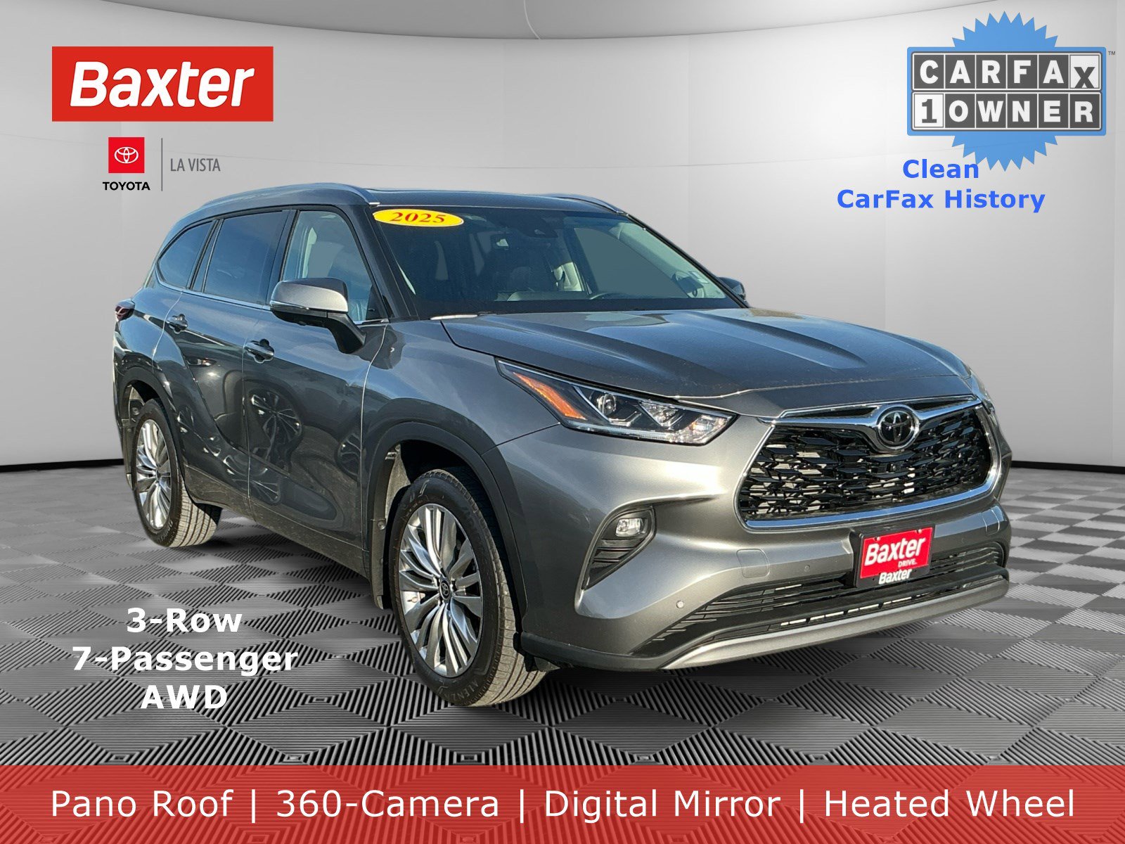 2025 Toyota Highlander Platinum's photo