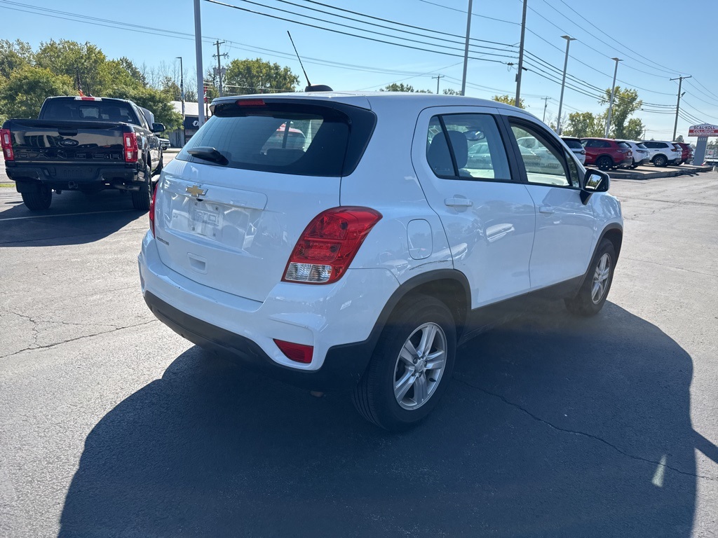 2018 Chevrolet Trax LS photo 2