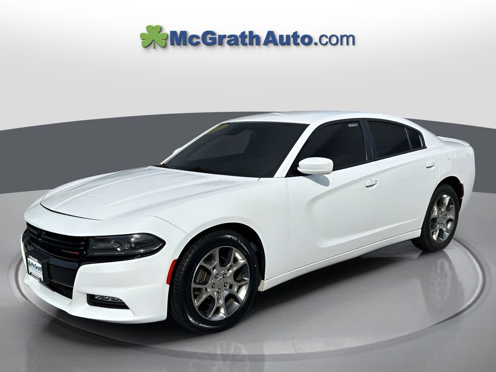 2016 Dodge Charger SXT photo 4