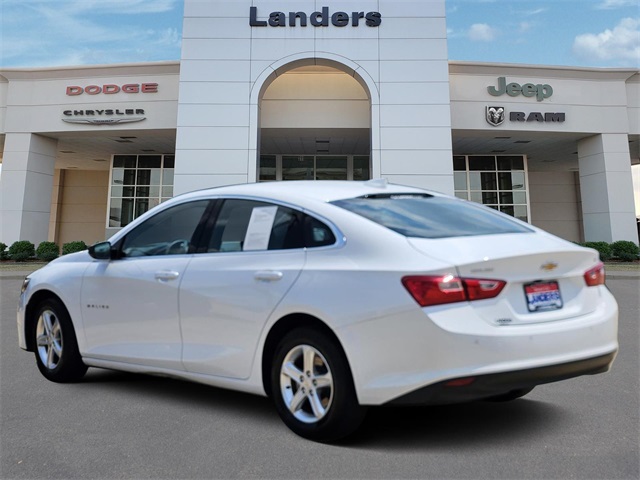 2024 Chevrolet Malibu 1LT photo 3