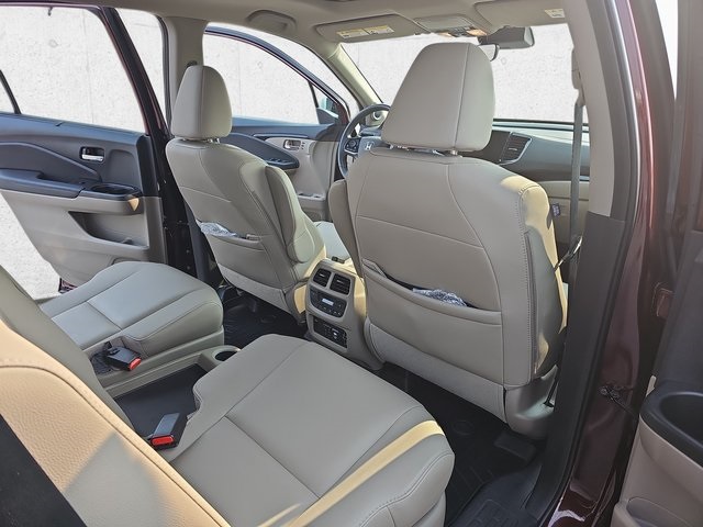 2021 Honda Pilot Touring photo 11