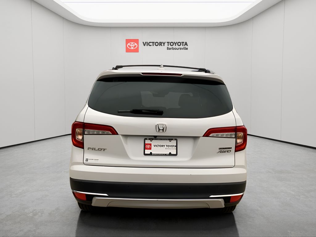 2022 Honda Pilot Touring photo 4