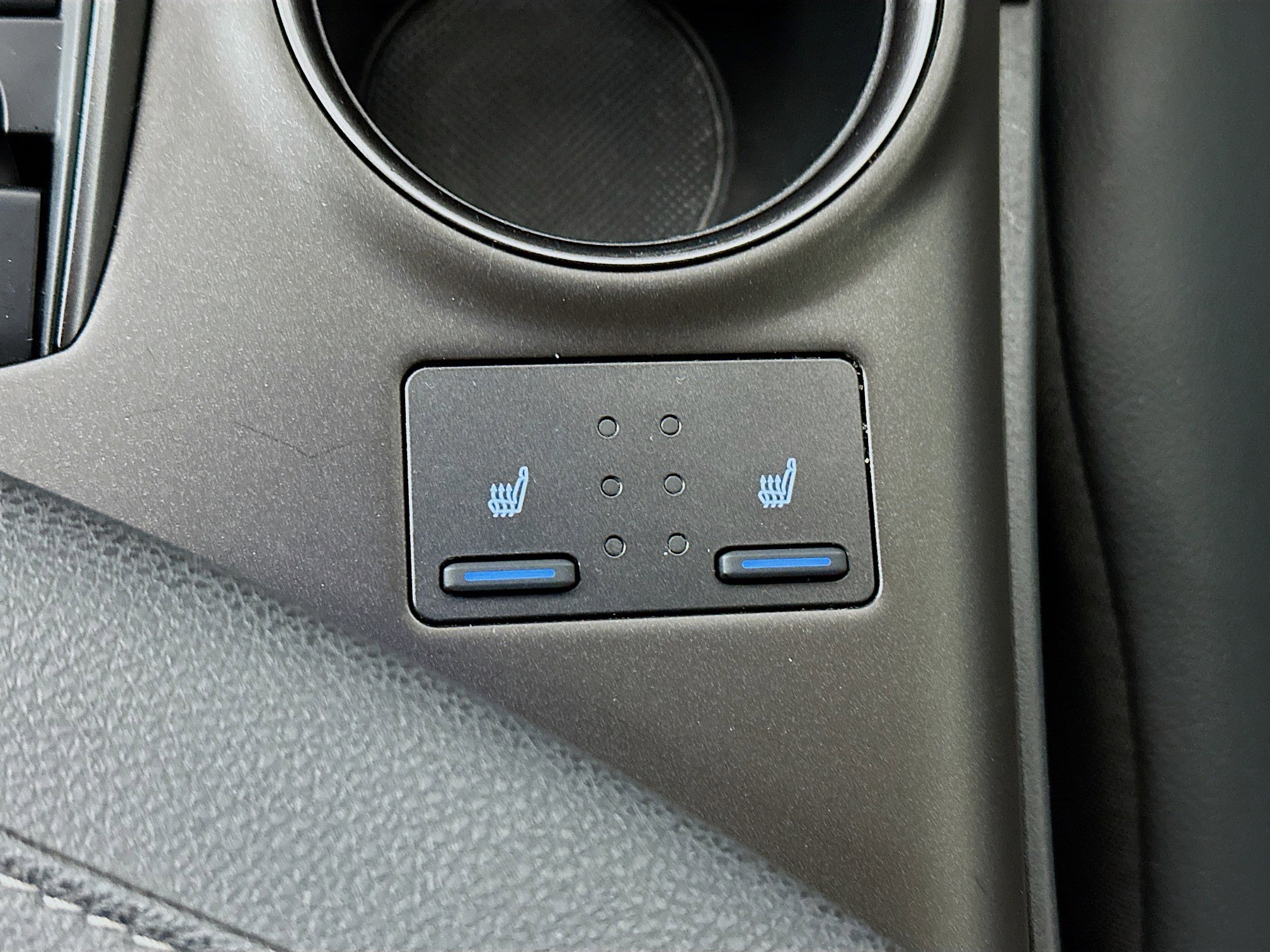 2023 Toyota Camry XSE photo 18
