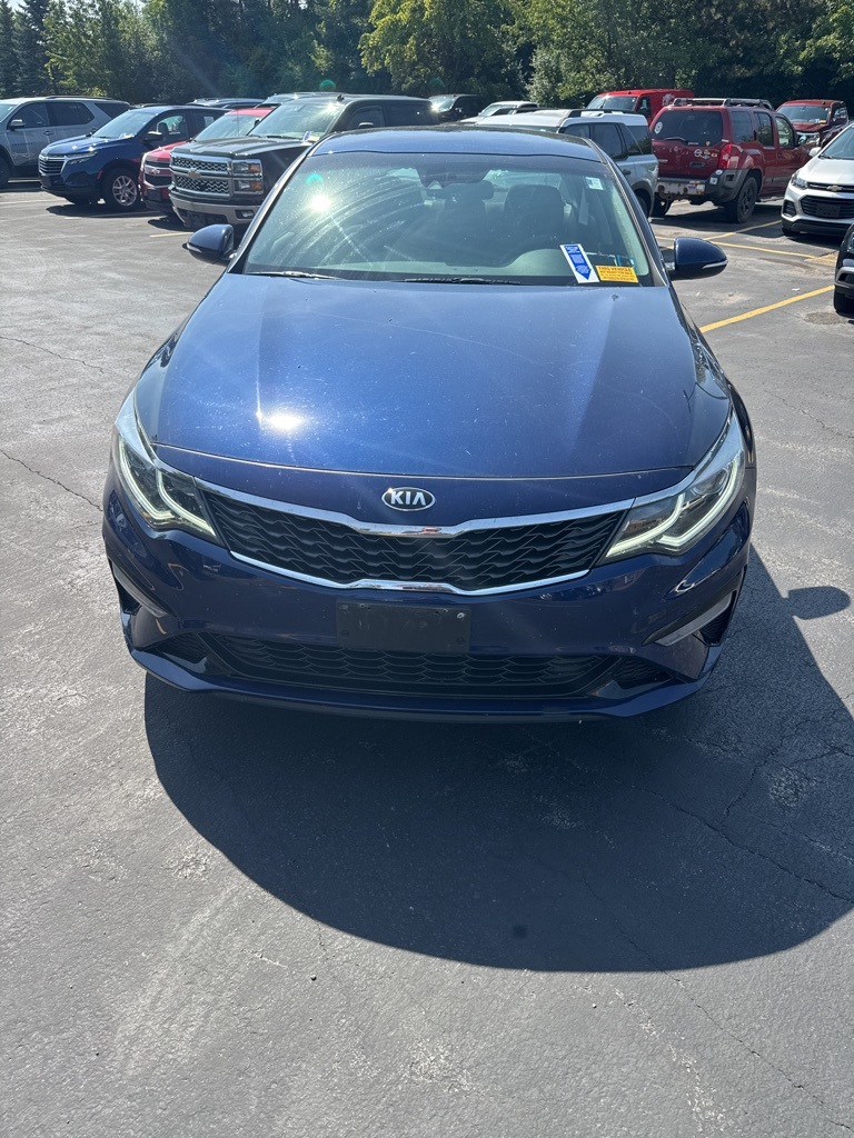 2020 Kia Optima LX photo 2