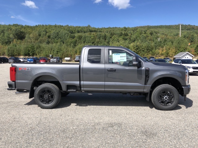 2026 Ford F-250 photo 2
