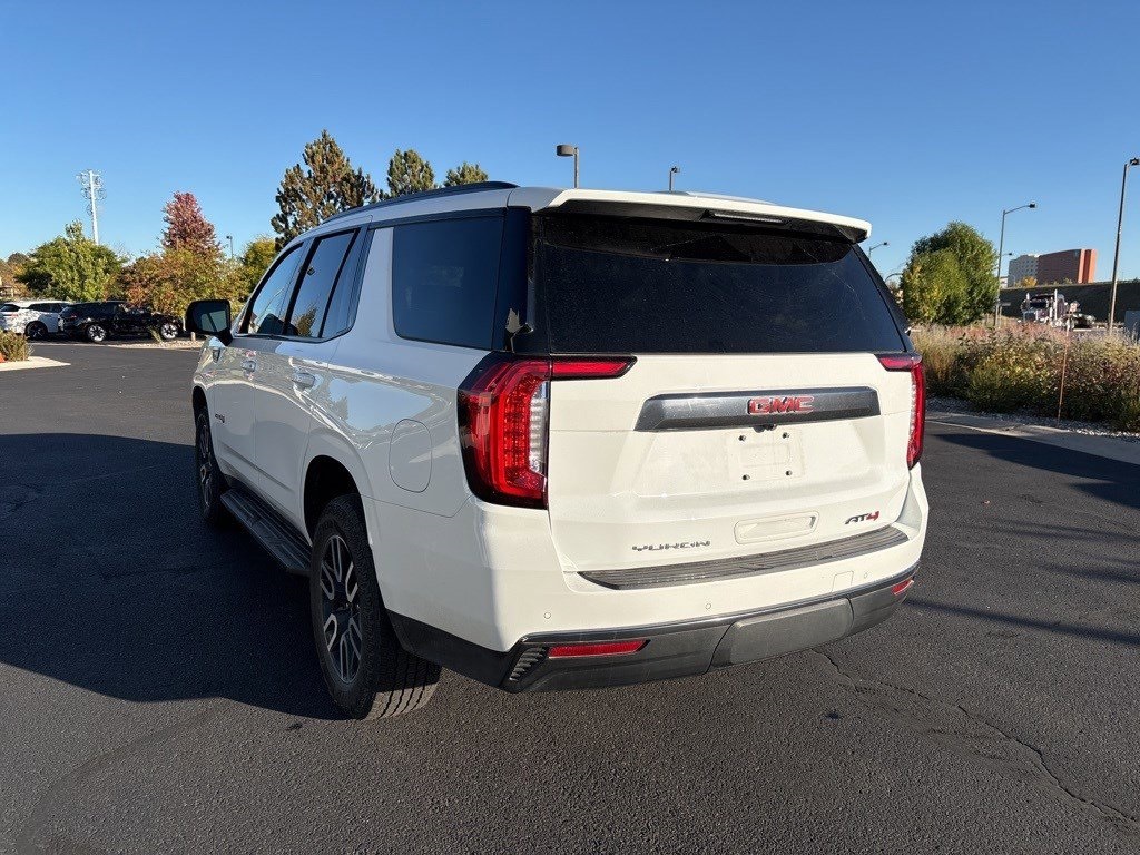2024 Gmc Yukon AT4 photo 3