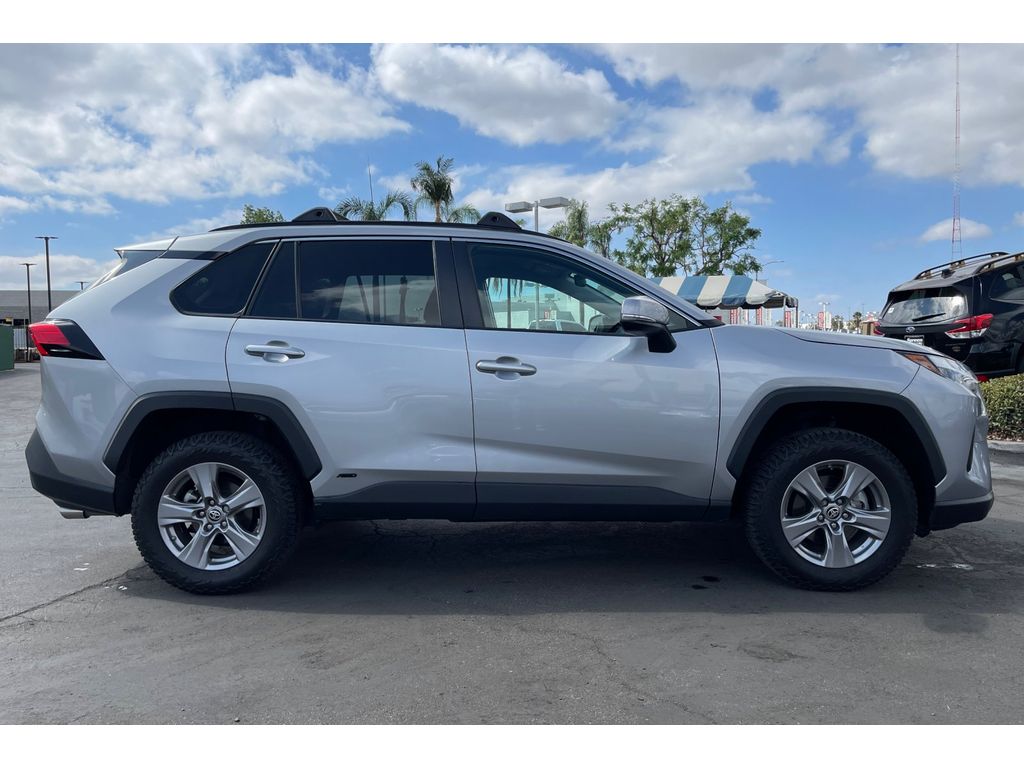 2024 Toyota RAV4 Hybrid LE photo 7
