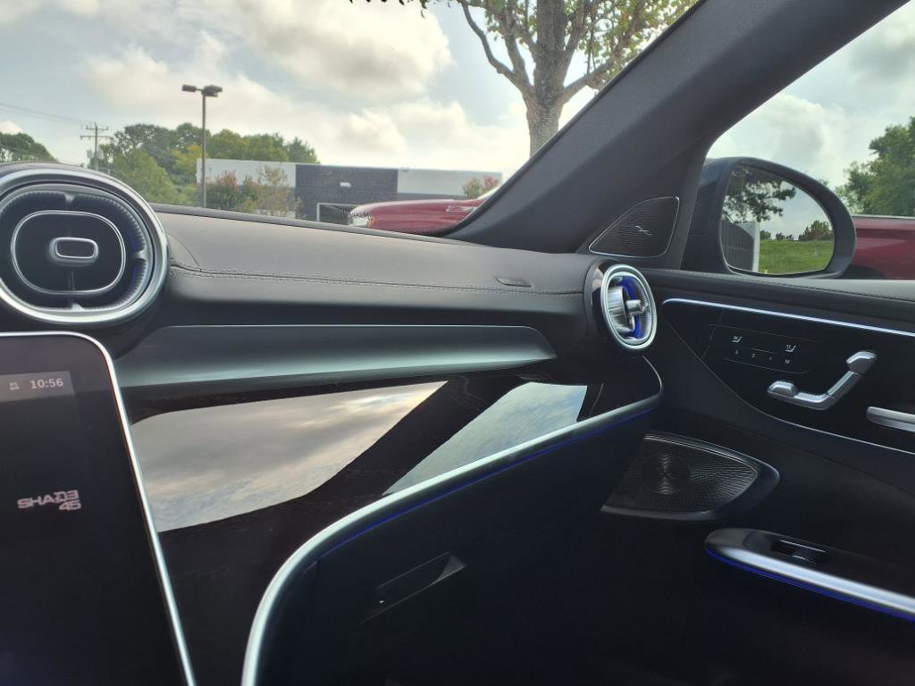 2025 Mercedes Benz C 300 photo 26