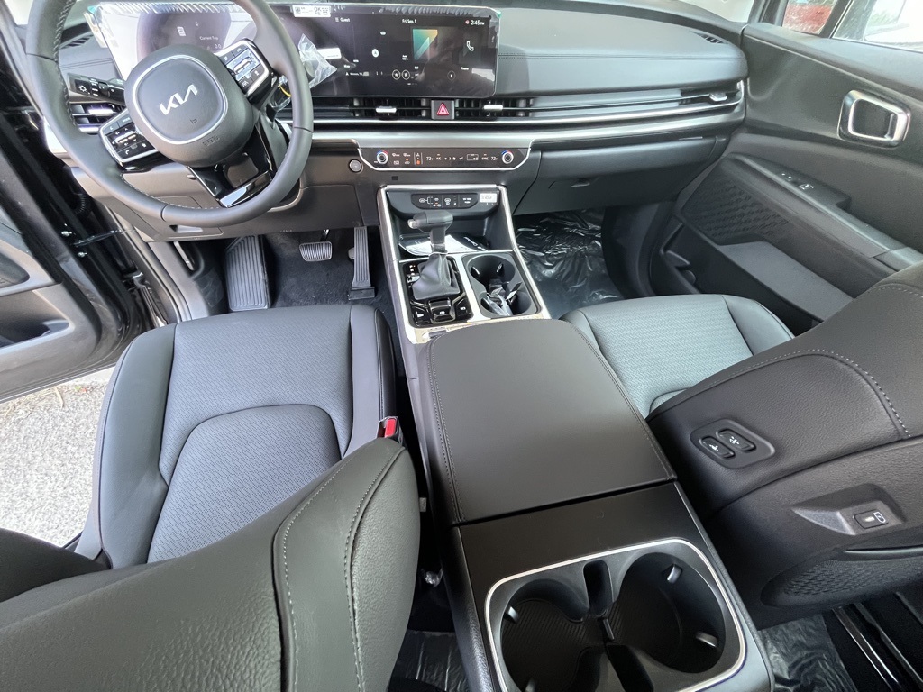 2026 Kia Carnival SX Prestige photo 12
