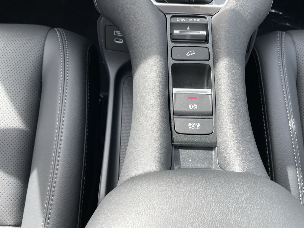 2025 Honda HR-V EX-L photo 15