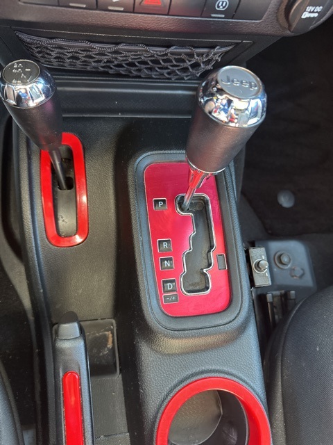 2018 Jeep Wrangler Unlimited Sahara photo 16