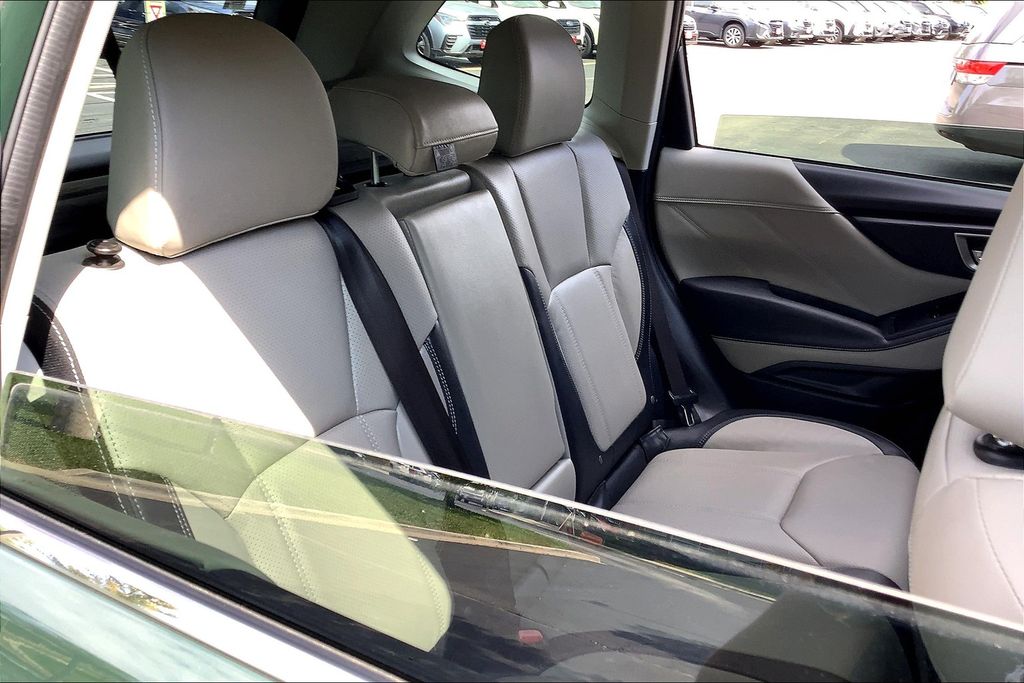 2022 Subaru Forester Limited photo 25