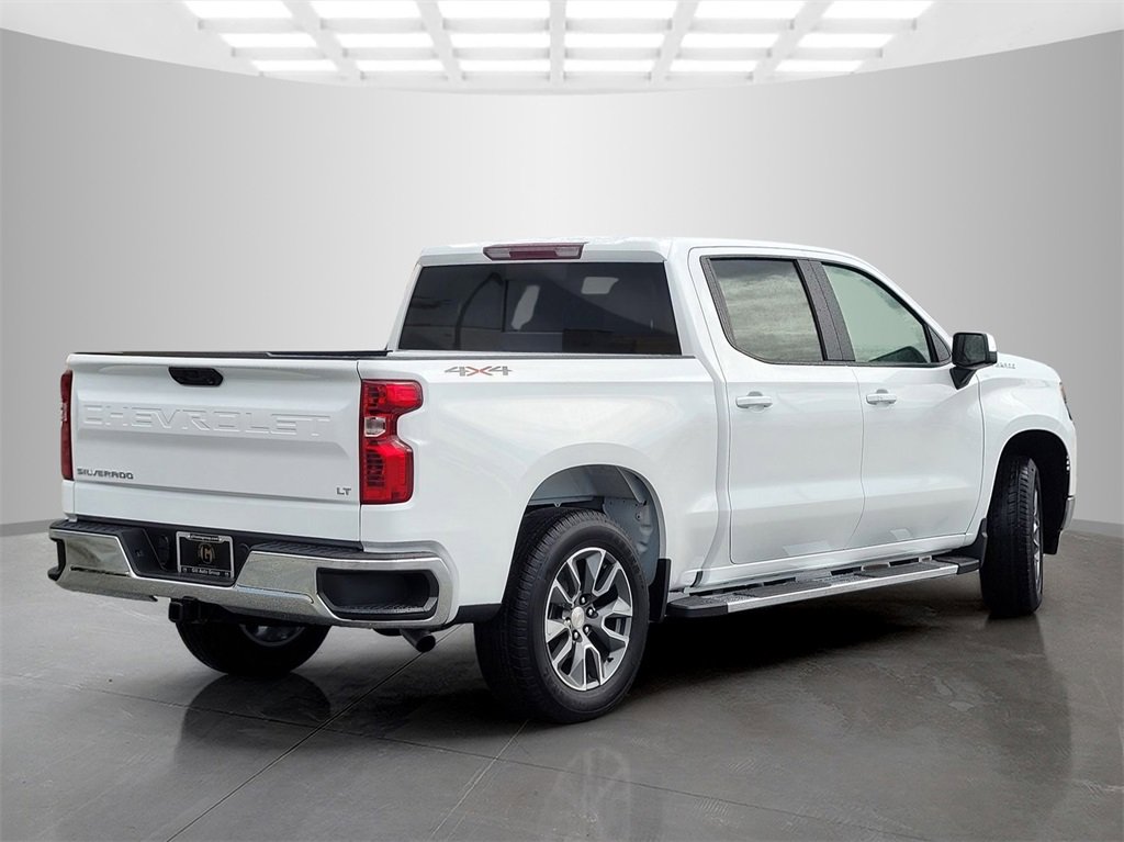2026 Chevrolet Silverado 1500 LT photo 4