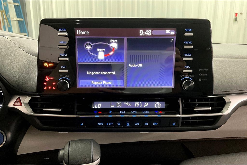 2021 Toyota Sienna XLE photo 31