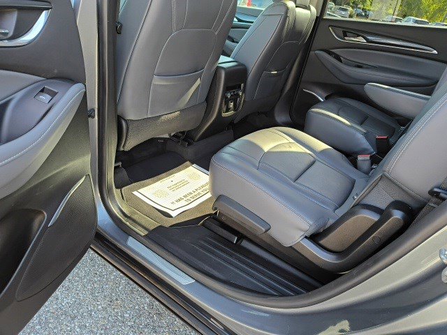 2019 Buick Enclave Essence photo 9