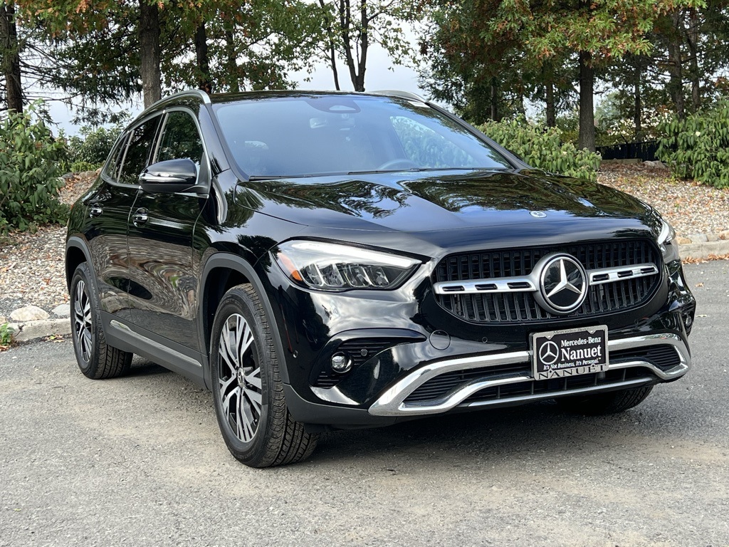 2025 Mercedes Benz GLA 250 4MATIC photo 3