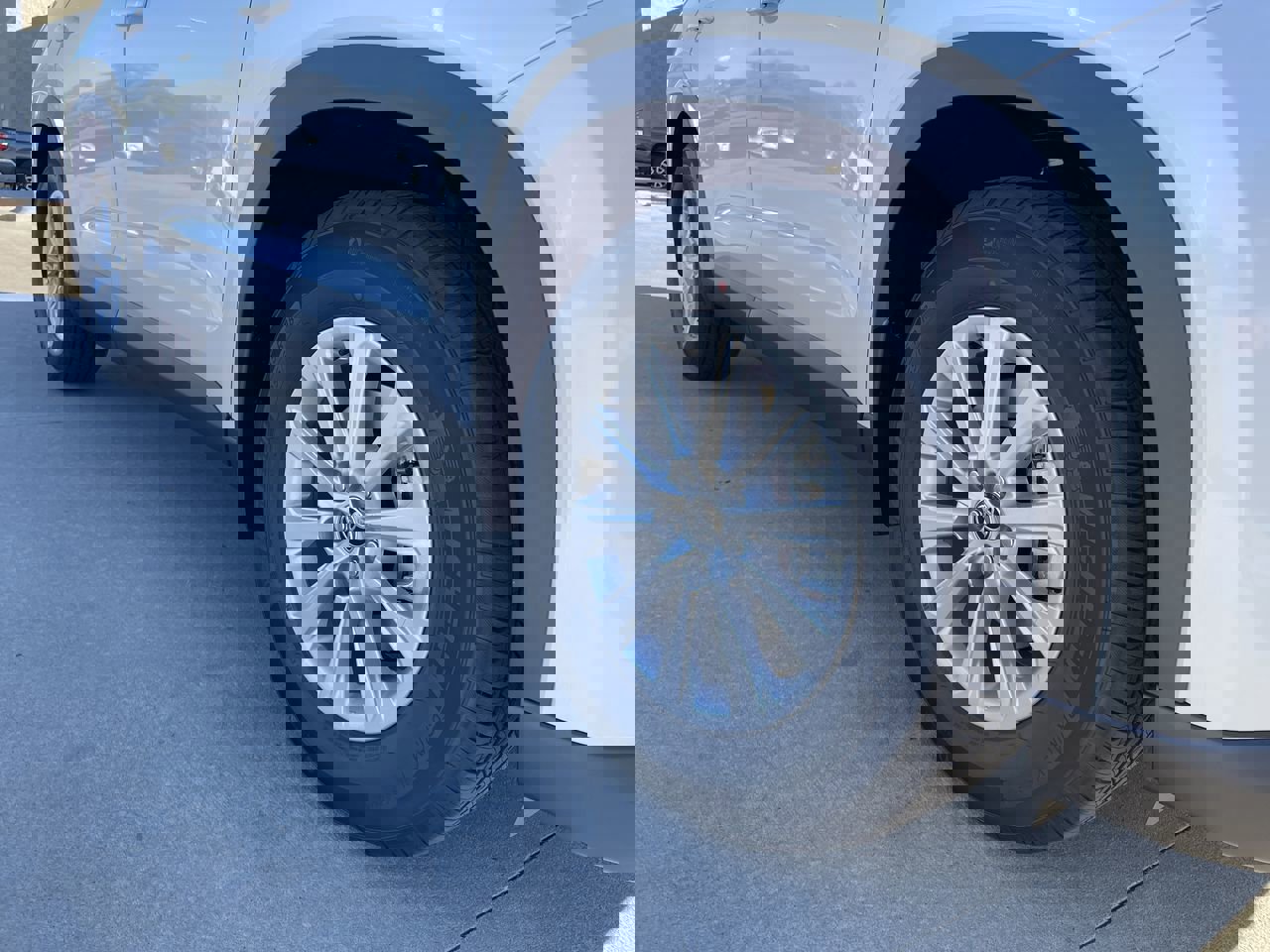 Used 2026 Toyota Grand Highlander XLE with VIN 5TDACAB50TS068861 for sale in Kansas City