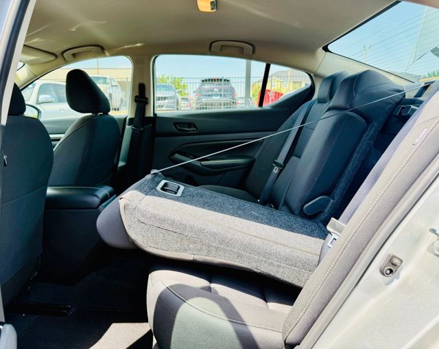 2023 Nissan Altima 2.5 SV photo 24