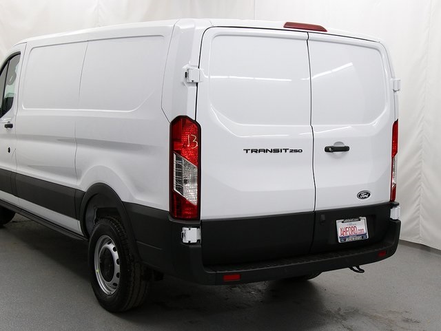 2026 Ford Transit Cargo photo 3