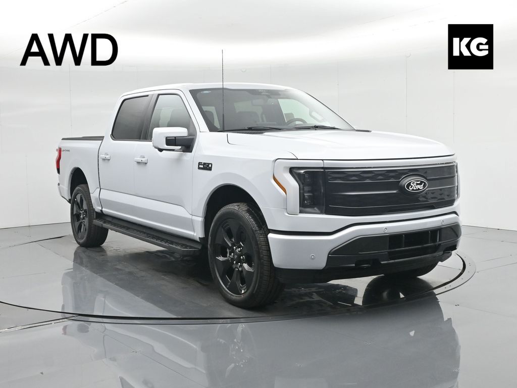 2025 Ford F-150 Lightning Platinum's photo