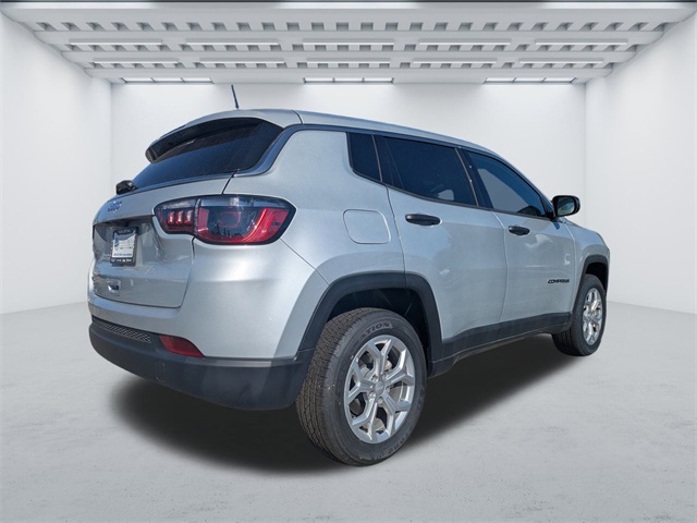 2024 Jeep Compass Sport photo 4