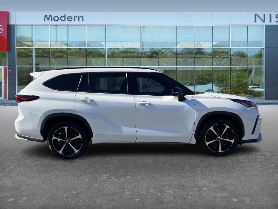 2021 Toyota Highlander XSE photo 4