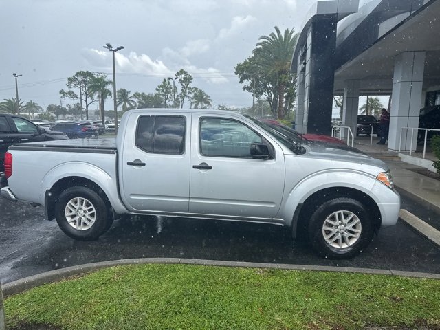 2019 Nissan Frontier SV photo 3