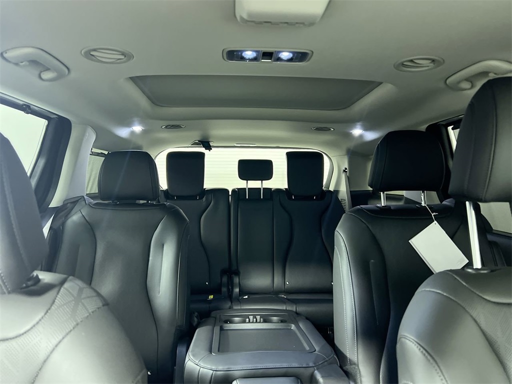 2026 Kia Carnival LX photo 30