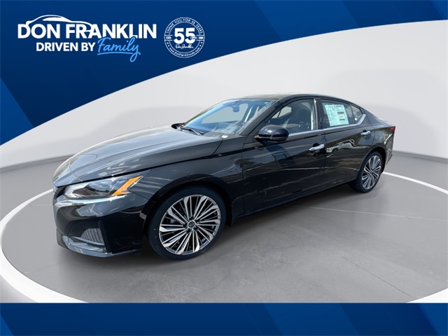 2025 Nissan Altima SL's photo