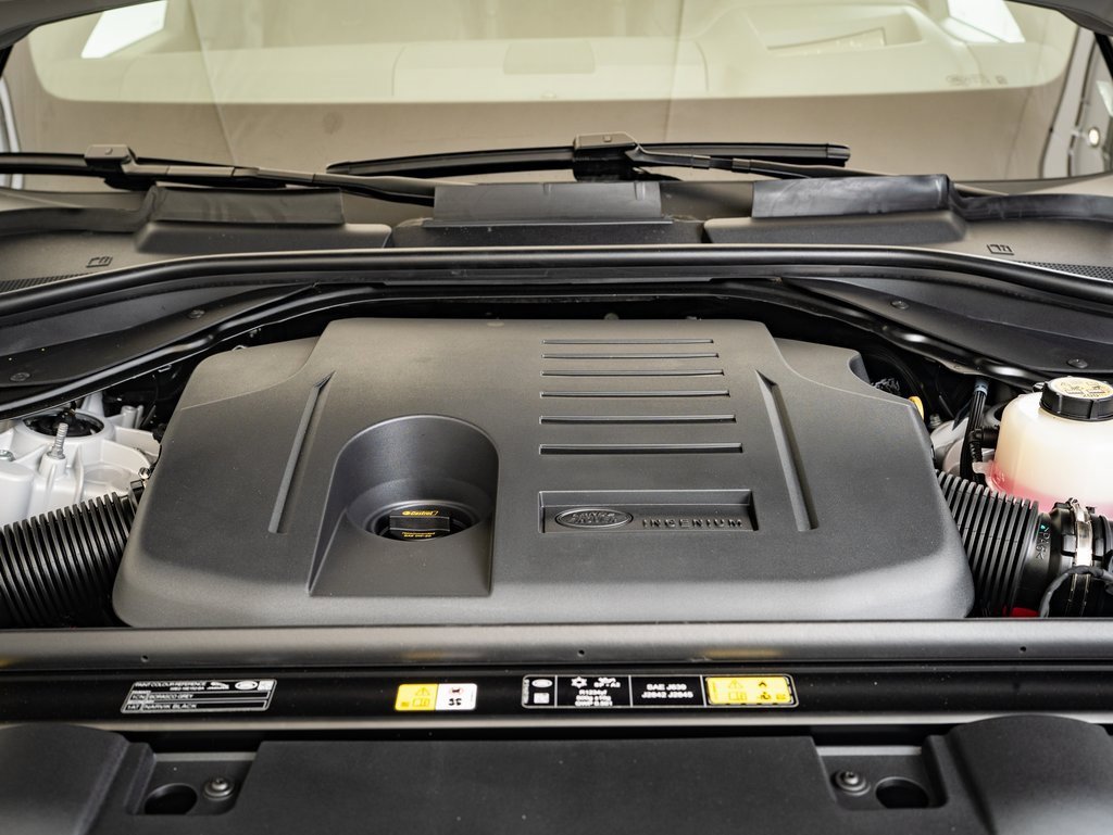 2025 Land Rover Range Rover Sport SE photo 33
