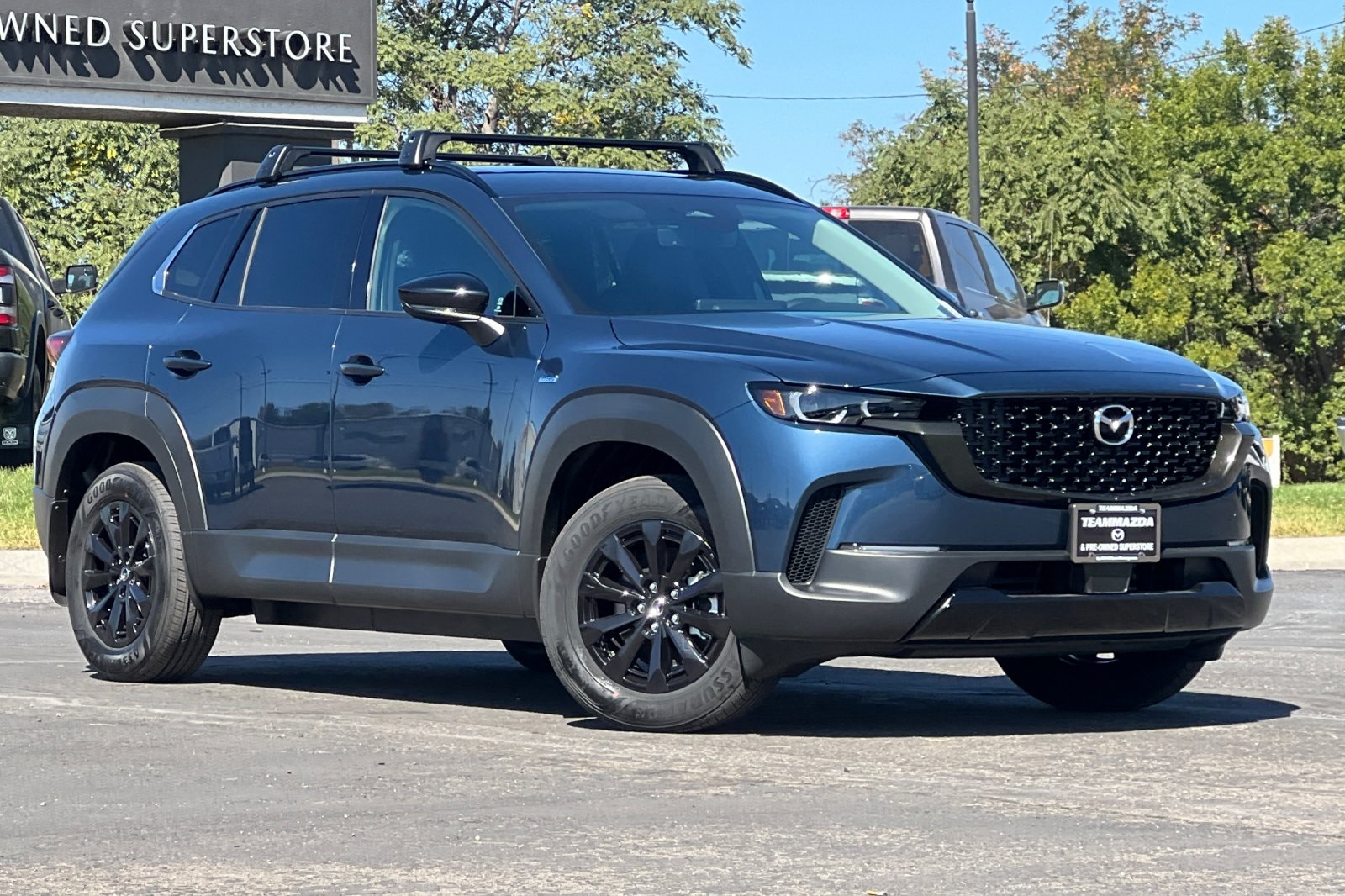 2025 Mazda CX-50 Premium photo 2