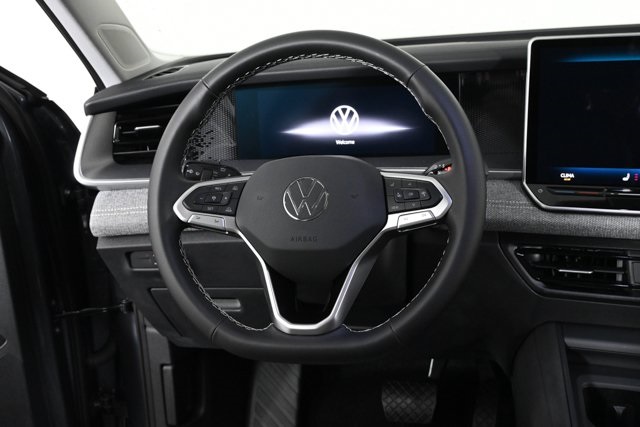 2025 Volkswagen Tiguan S photo 3