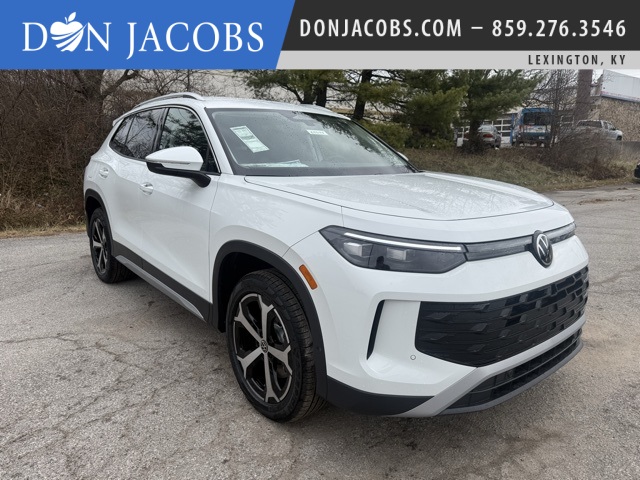 2026 Volkswagen Tiguan SE's photo