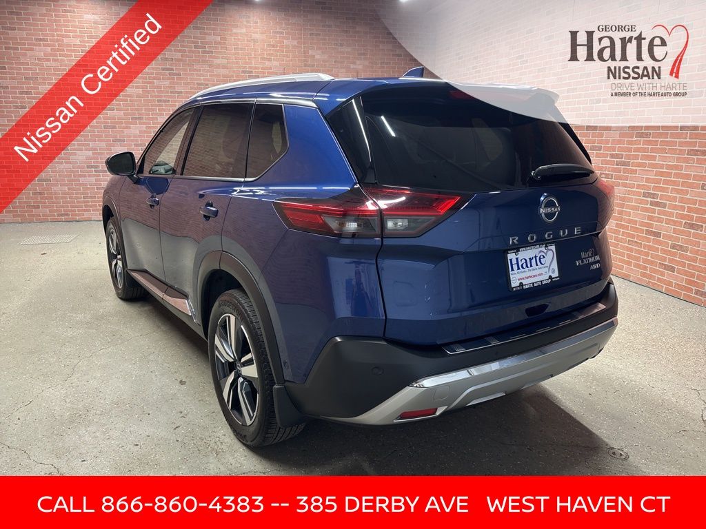 2023 Nissan Rogue Platinum photo 3
