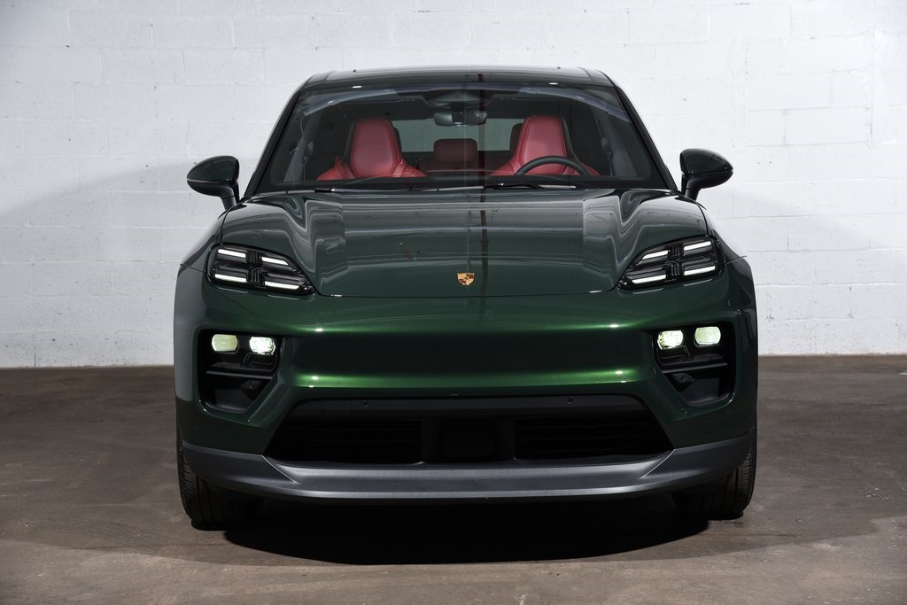 2025 Porsche Macan Electric photo 10