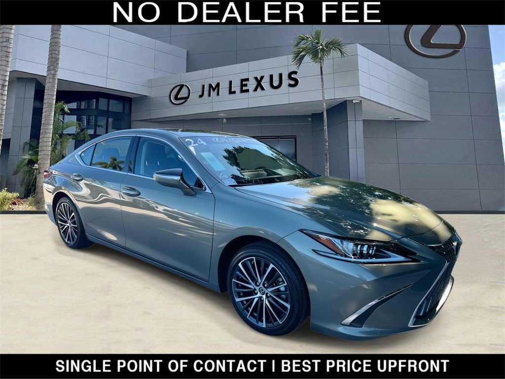 2024 Lexus ES 350's photo