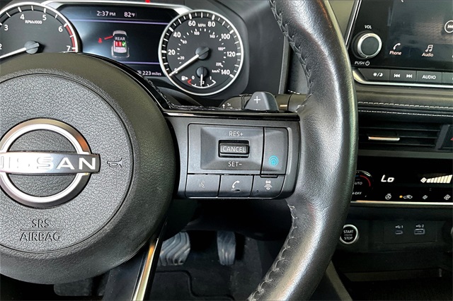 2023 Nissan Rogue SV photo 16