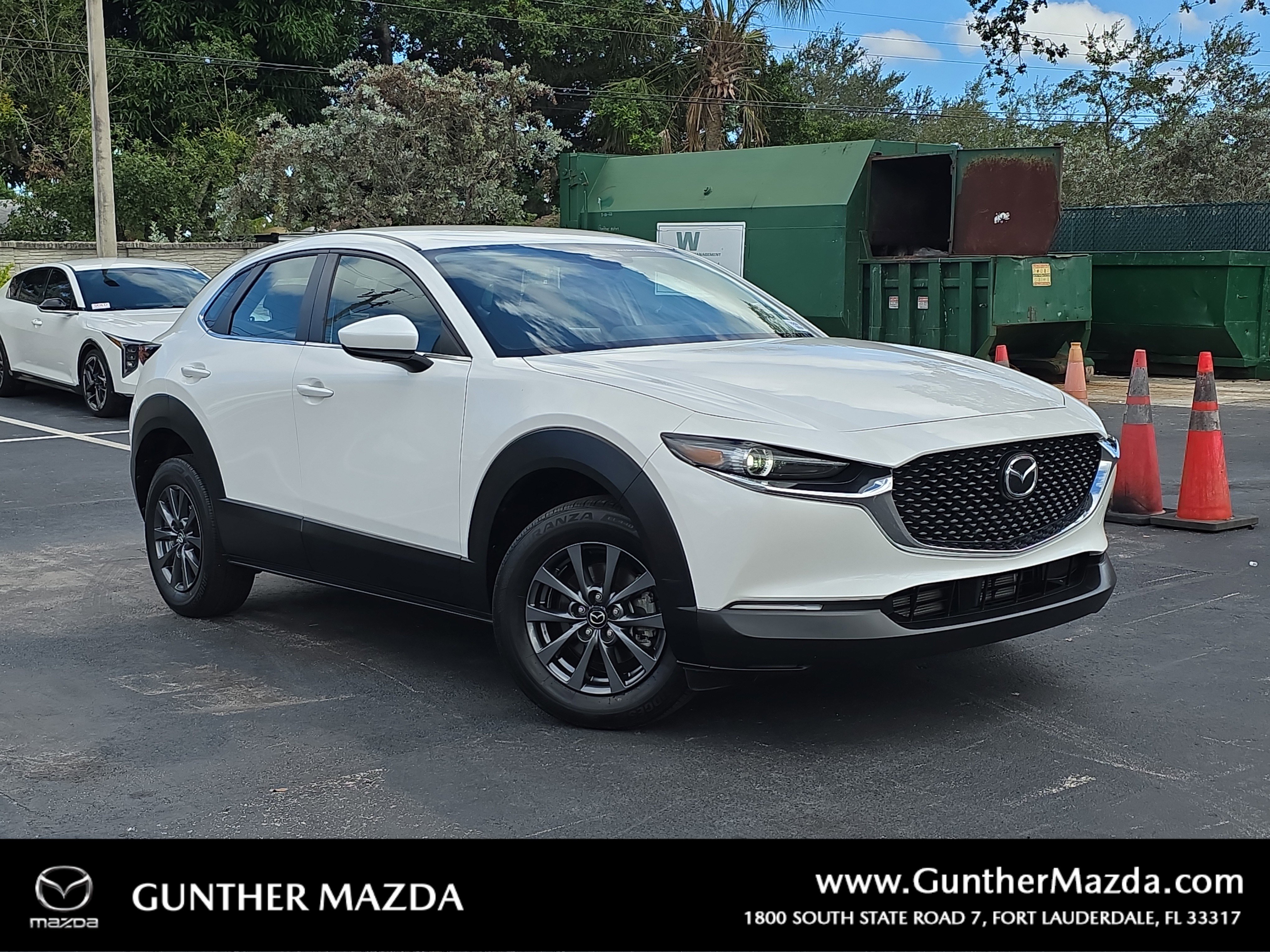 2023 Mazda CX-30 S's photo
