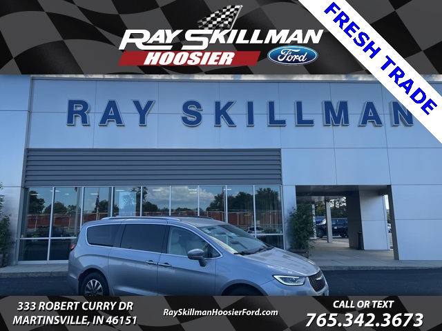 2021 Chrysler Pacifica Hybrid Touring L's photo