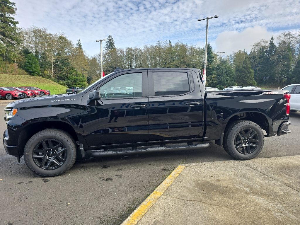 2026 Chevrolet Silverado RST photo 4