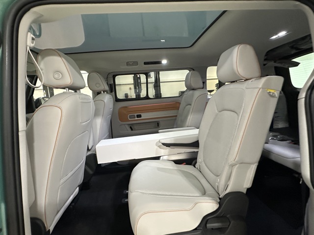 2025 Volkswagen ID. Buzz photo 13