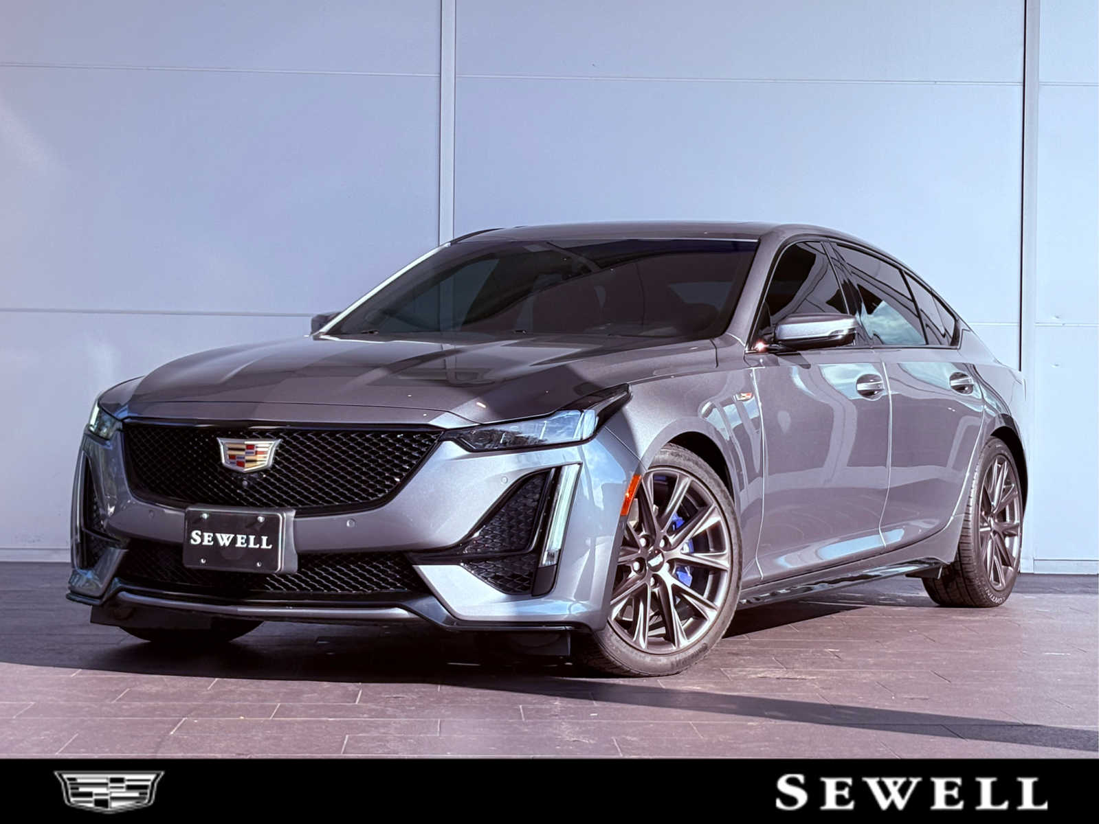 2022 Cadillac CT5 V-Series's photo