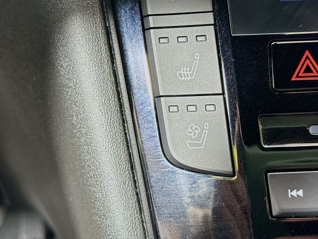2023 Infiniti QX55 Essential photo 24